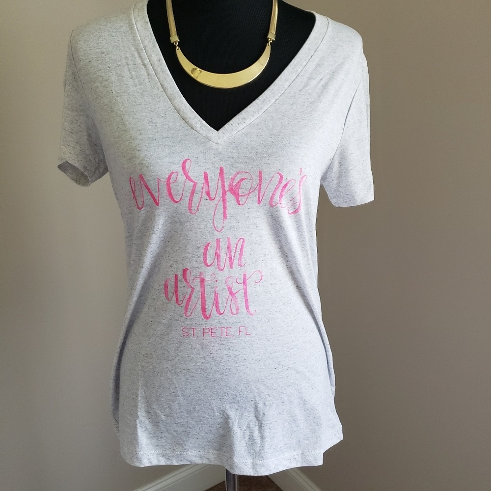 NWOT Everyone's An Artist Vneck Tshirt